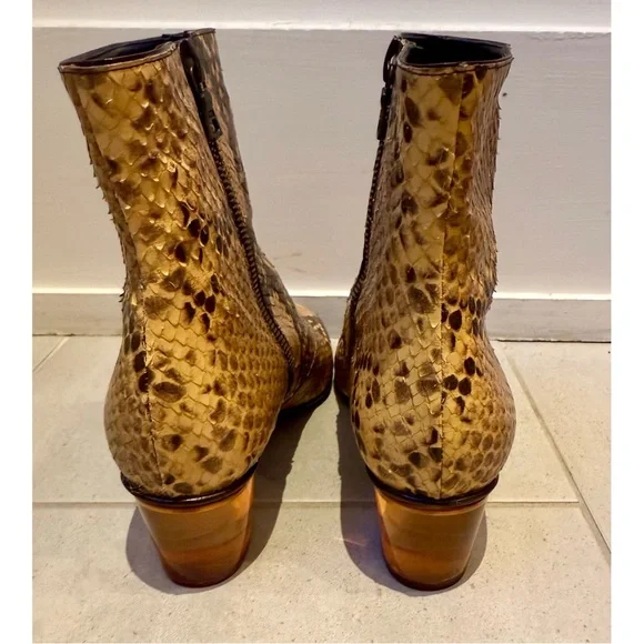 Dries Van Noten Snakeskin Ankle Boots size 37.5 - Picture 4 of 8